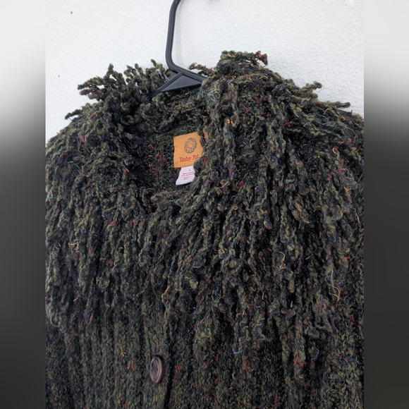 Cozy Green Y2K Sweater with Textured Collar - Picture 2 of 4